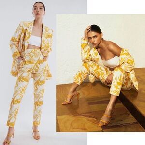 NWT BCBGMaxAzria Mustard Paige Taffeta Blazer Jacket Size S